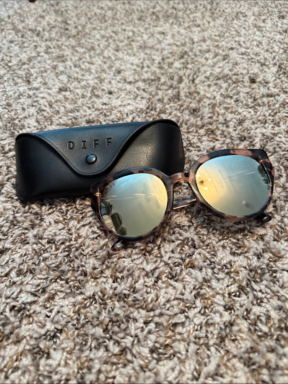 Diff Pink Tortoiseshell Sunglasses with Gold Mirrored Lenses